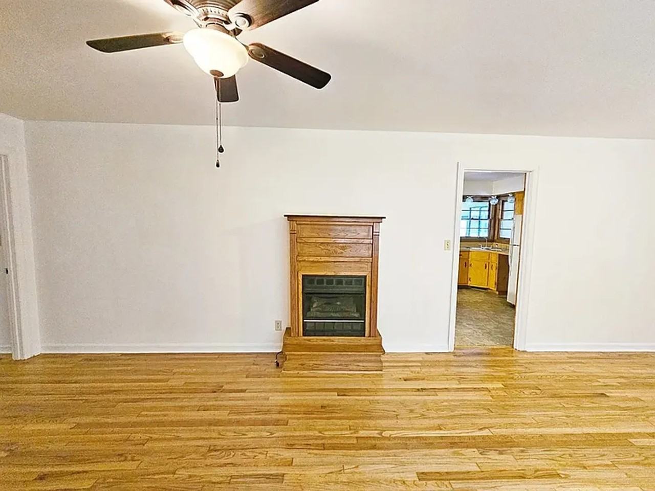 1971 Leesburg Hwy - Photo 3 of 10