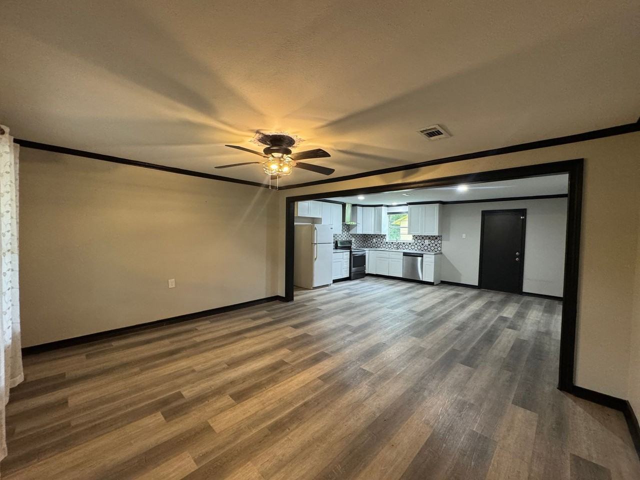 1054 Frontage Rd - Photo 3 of 12