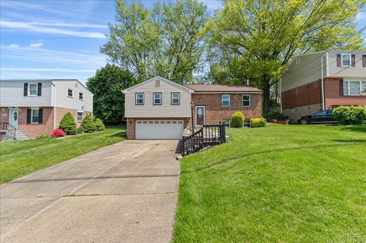 220 Clubside Dr - Photo 2 of 29