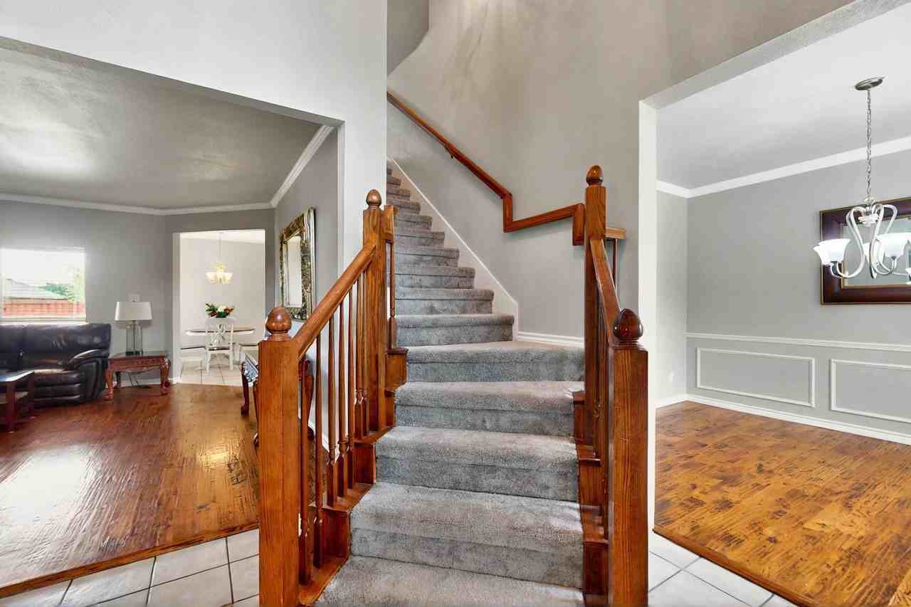 1236 Blue Brook Dr - Photo 7 of 50