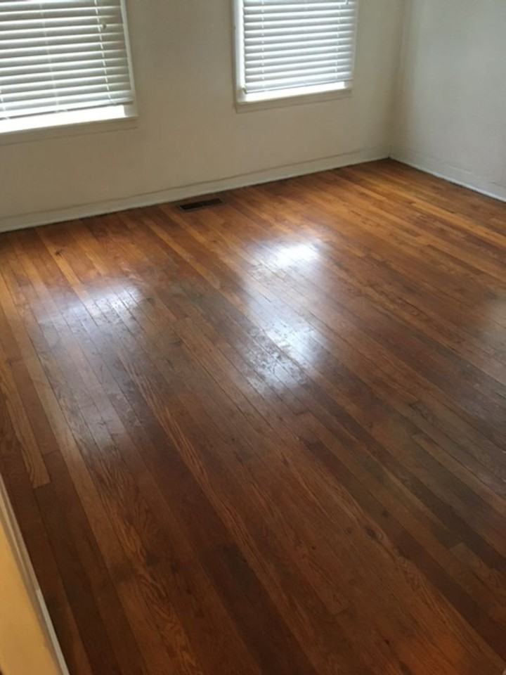 1513 Yancey St - Photo 5 of 11