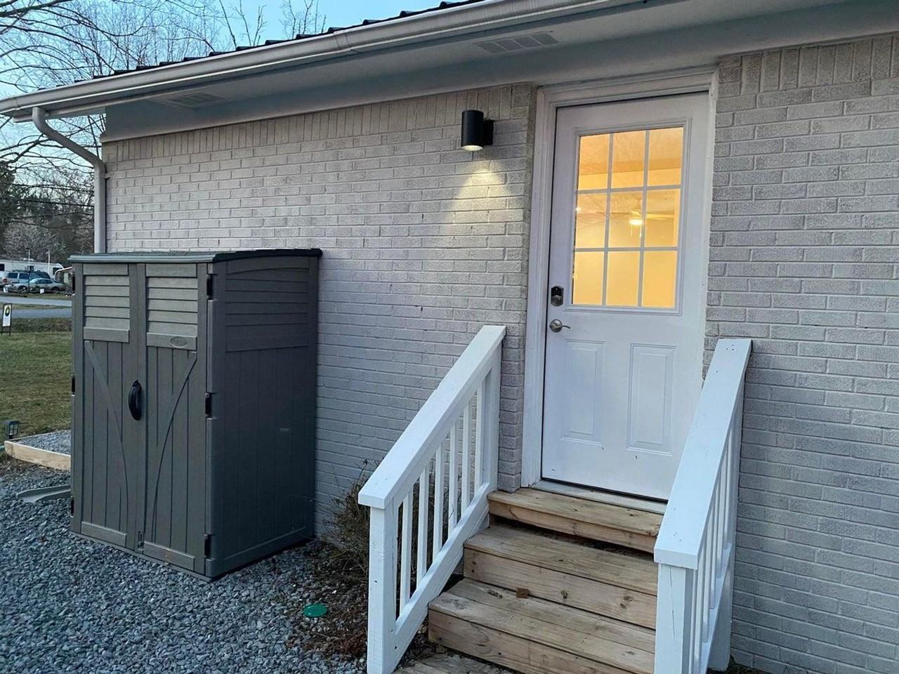 1410 E Grundy St - Photo 3 of 13