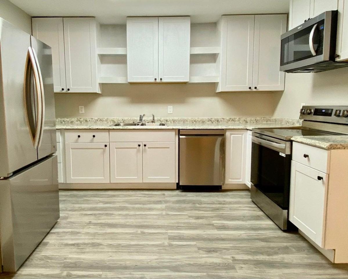 1410 E Grundy St - Photo 6 of 13