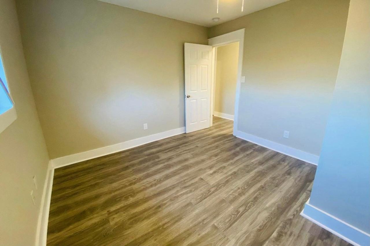 1410 E Grundy St - Photo 7 of 13