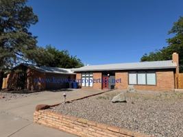 featured image of 3705 Chapala Dr Ne