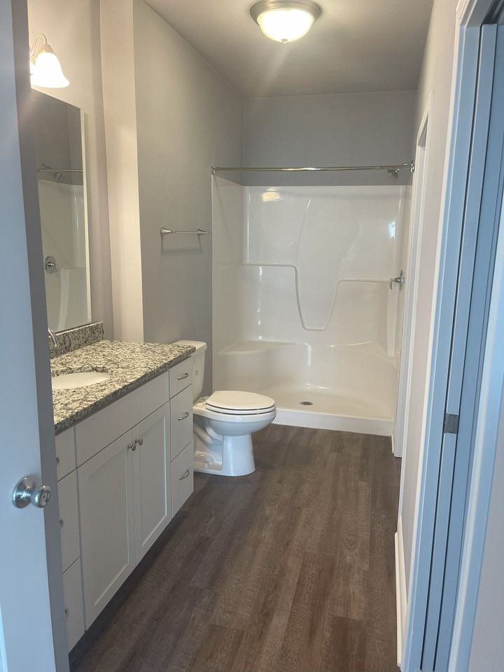 48 W 800 S - Photo 5 of 9