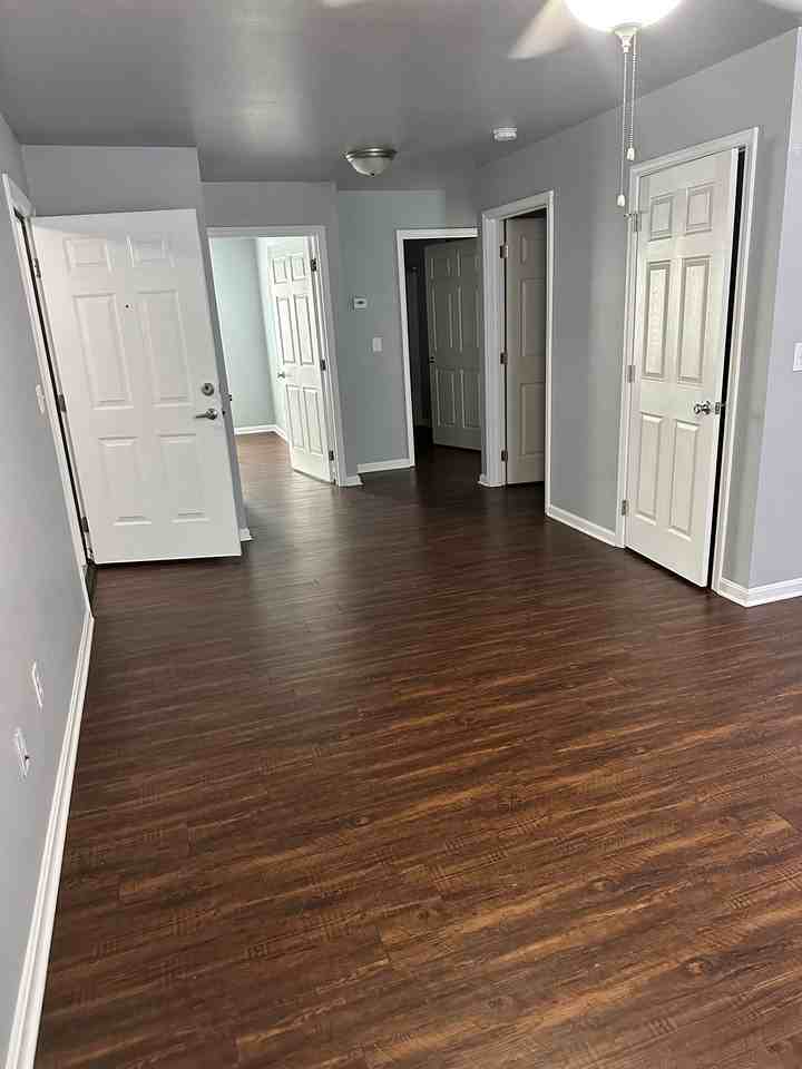 48 W 800 S - Photo 7 of 9