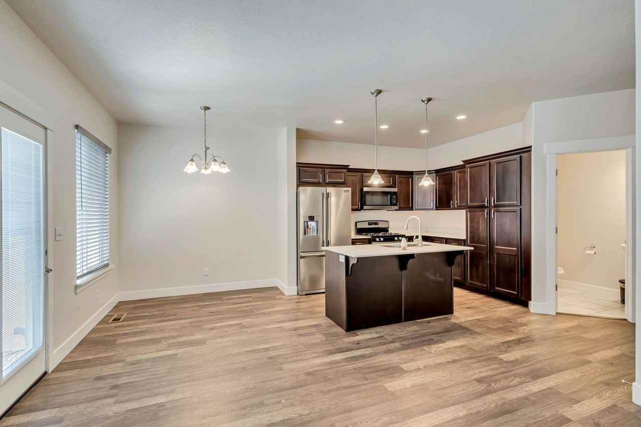 4158 W River Shade Ln - Photo 2 of 30