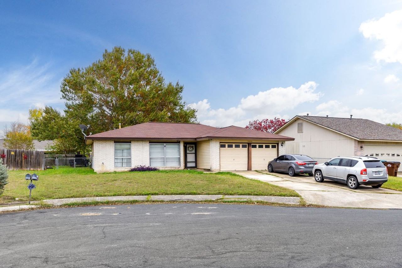 10610 Green Vista St - Photo 2 of 28