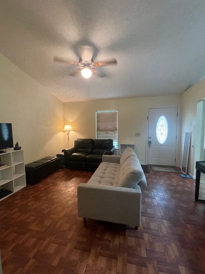 265 Osprey Dr - Photo 4 of 9