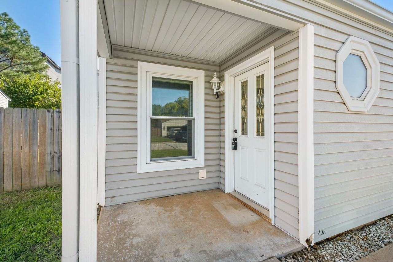 2910 Ne 12th St - Photo 4 of 27