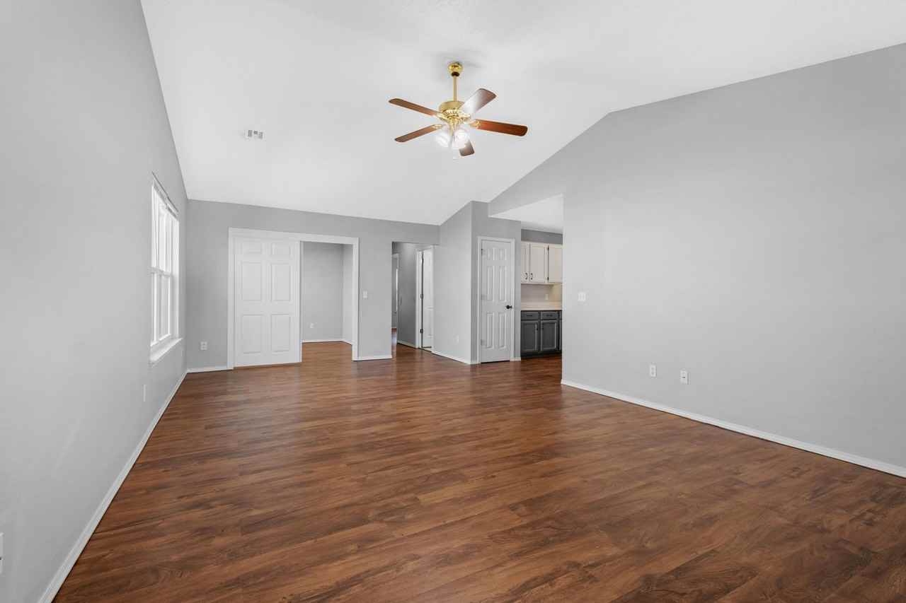 2910 Ne 12th St - Photo 7 of 27