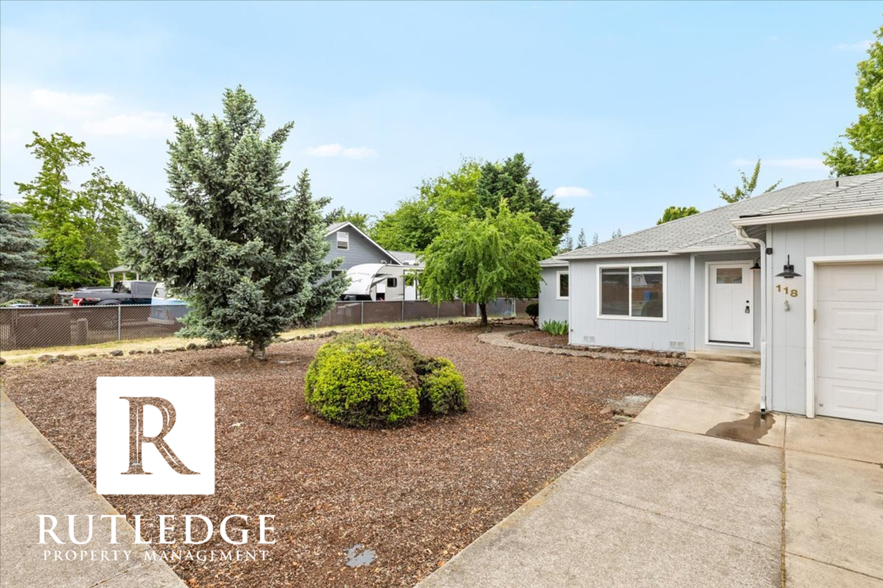 112 Lucas Ct - Photo 3 of 21