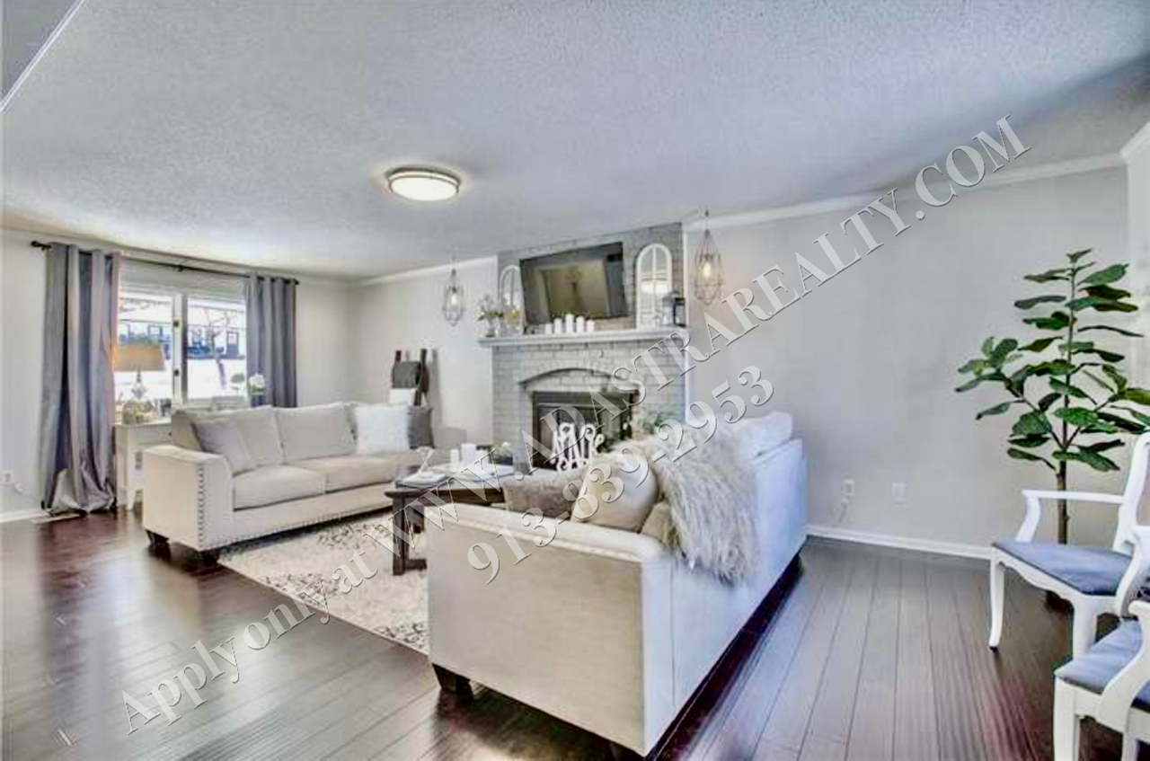 4996 W 60th Ter - Photo 7 of 22