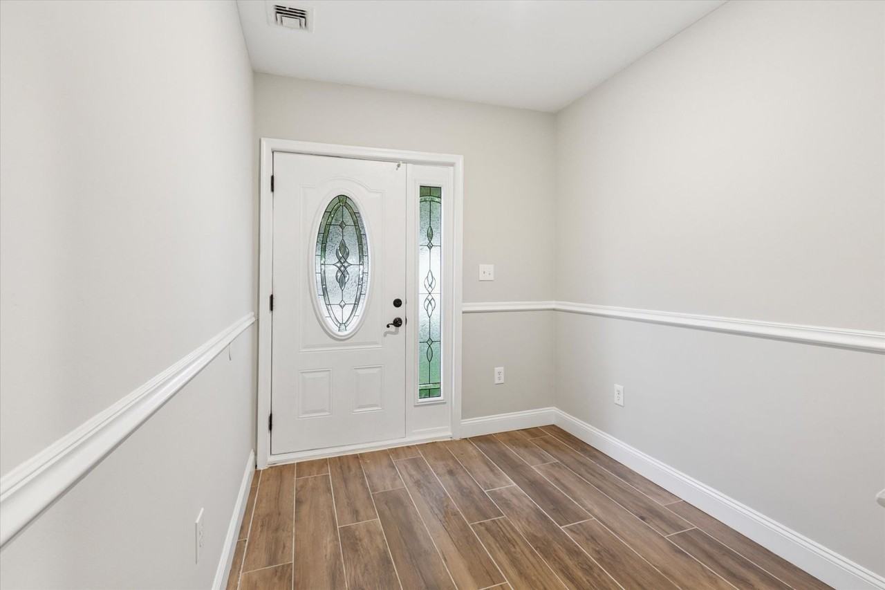 412 Heckle St - Photo 3 of 29