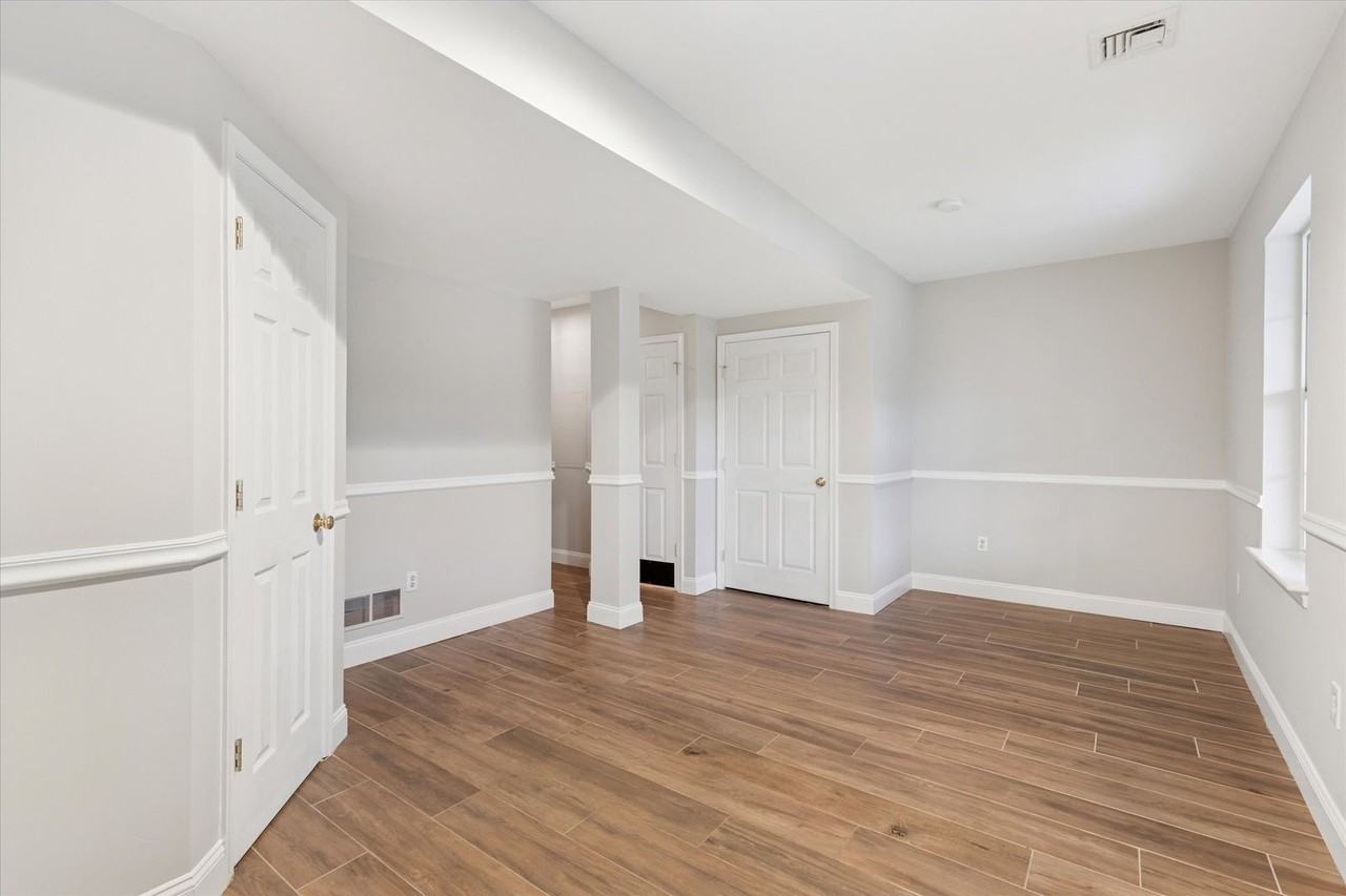 412 Heckle St - Photo 4 of 29