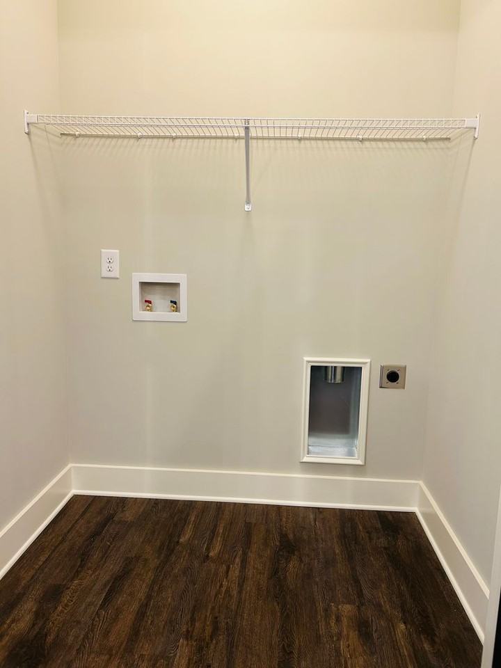 190 Mill St Unit A - Photo 6 of 16
