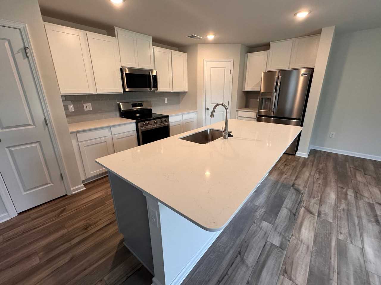 2946 Legacy Ridge Ln - Photo 2 of 10