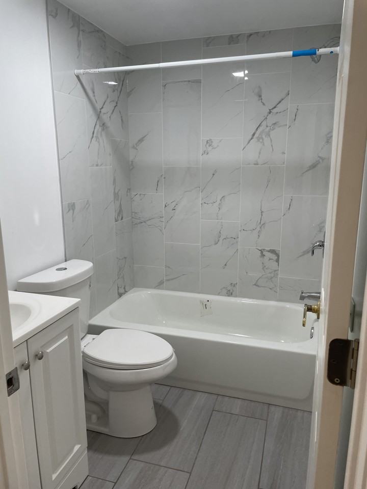 Apartment - Photo 3 of 3