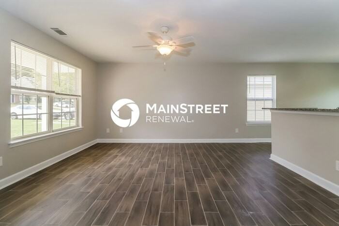 3009 Champion Ln Sw - Photo 2 of 17