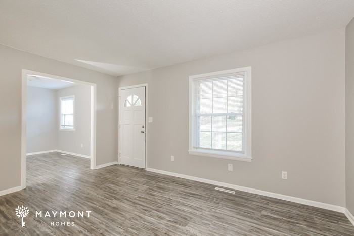 204 Cherryview Ln - Photo 2 of 11