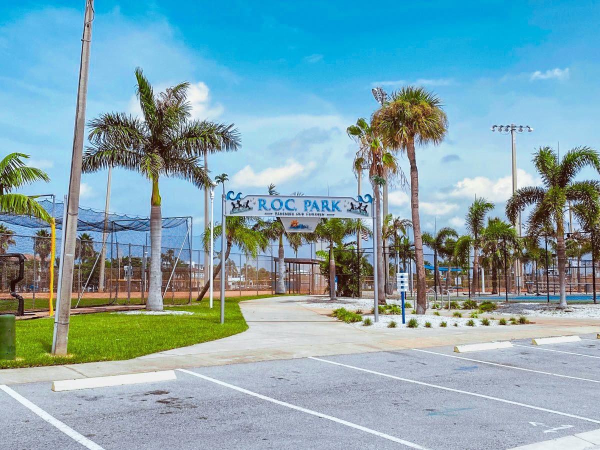 230 Medallion Boulevard #E - Photo 5 of 41