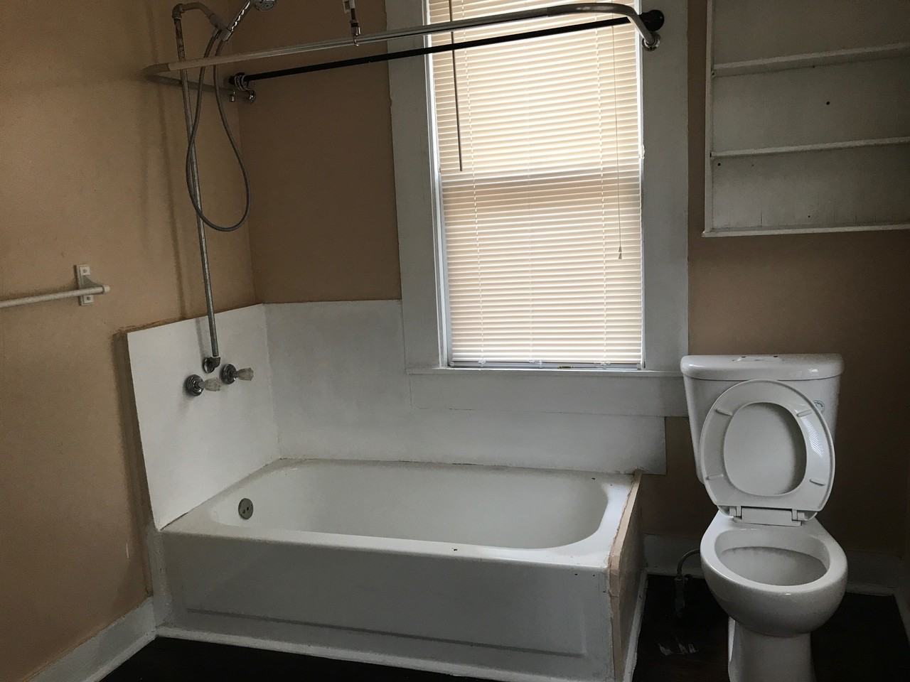 121 Daniel St #NA - Photo 3 of 5