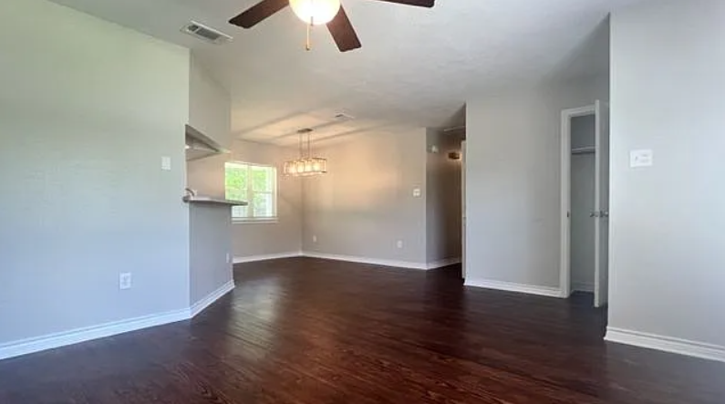 112 Highland Dr #11 - Photo 2 of 10