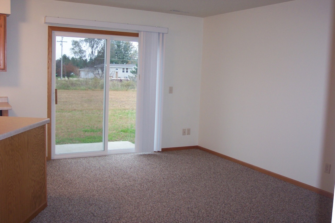515 Kozarek Ave #1 - Photo 6 of 7