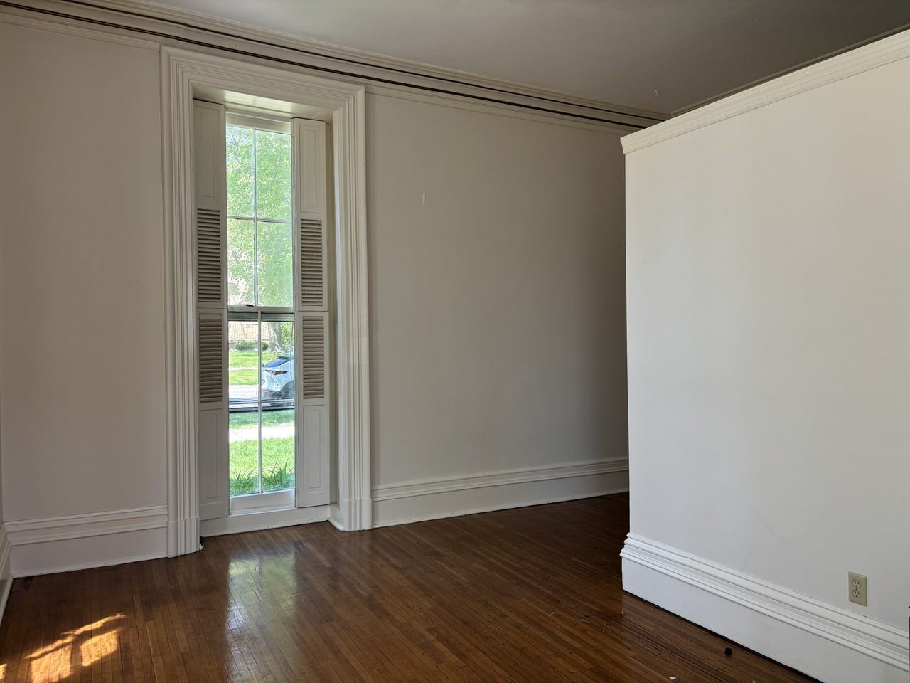 423 N Pinckney St #1 - Photo 6 of 21