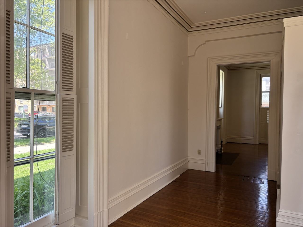 423 N Pinckney St #1 - Photo 7 of 21