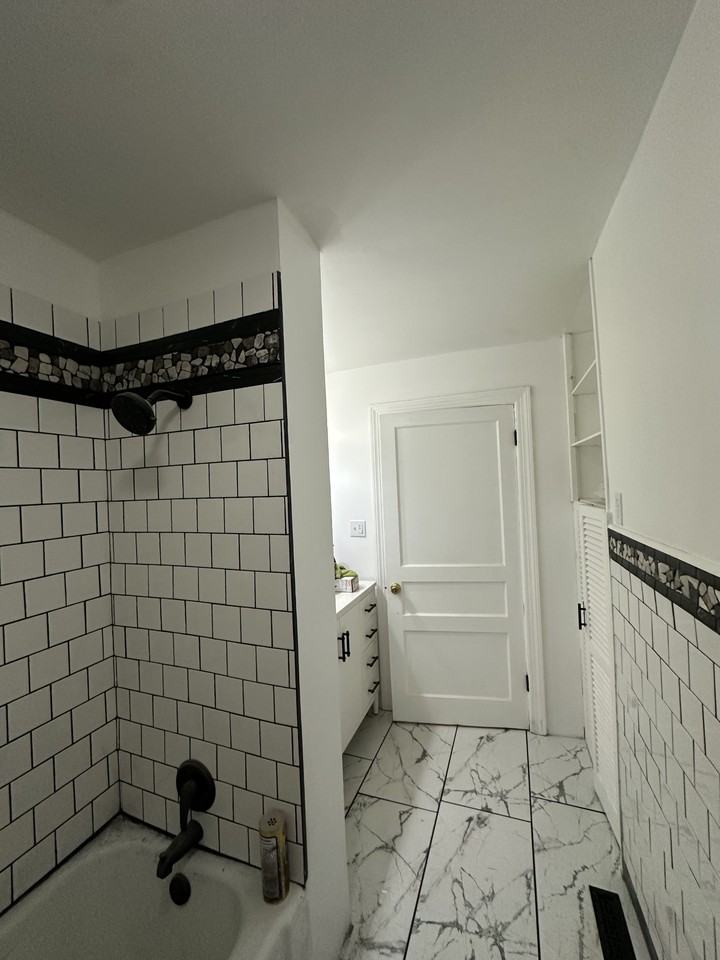 601 W Main St #NA - Photo 7 of 17