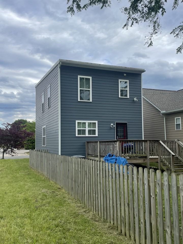 1208 N 33rd St #NA - Photo 3 of 5