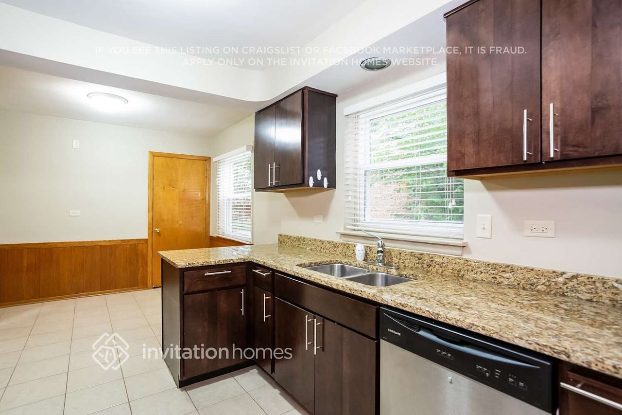 8127 N Octavia Ave - Photo 7 of 14