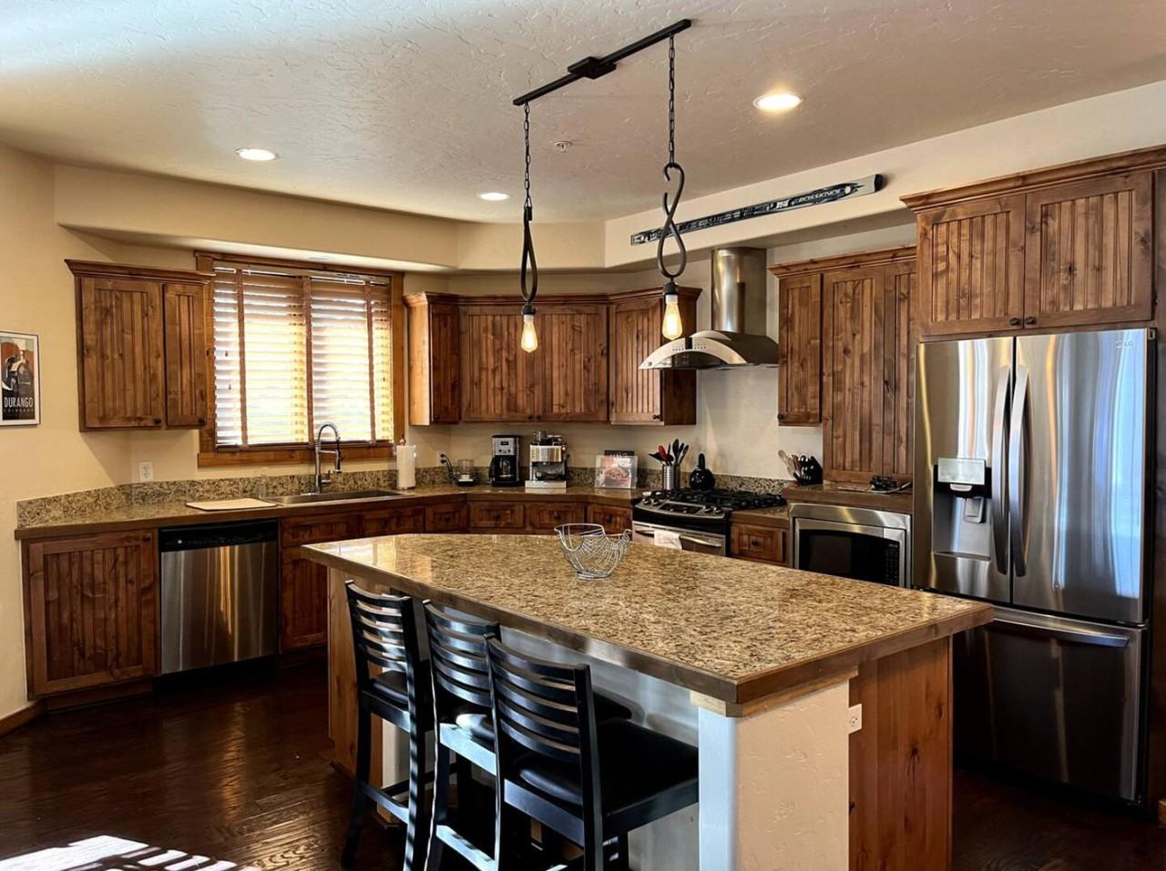 970 Bear Trl - Photo 2 of 13