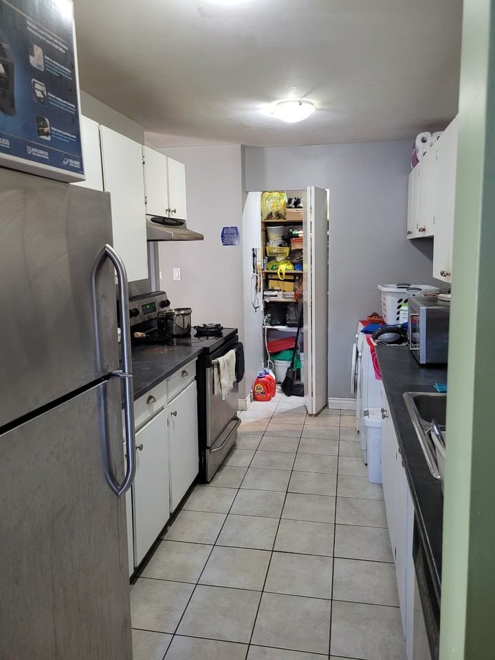 13923 72 Avenue - Photo 3 of 8