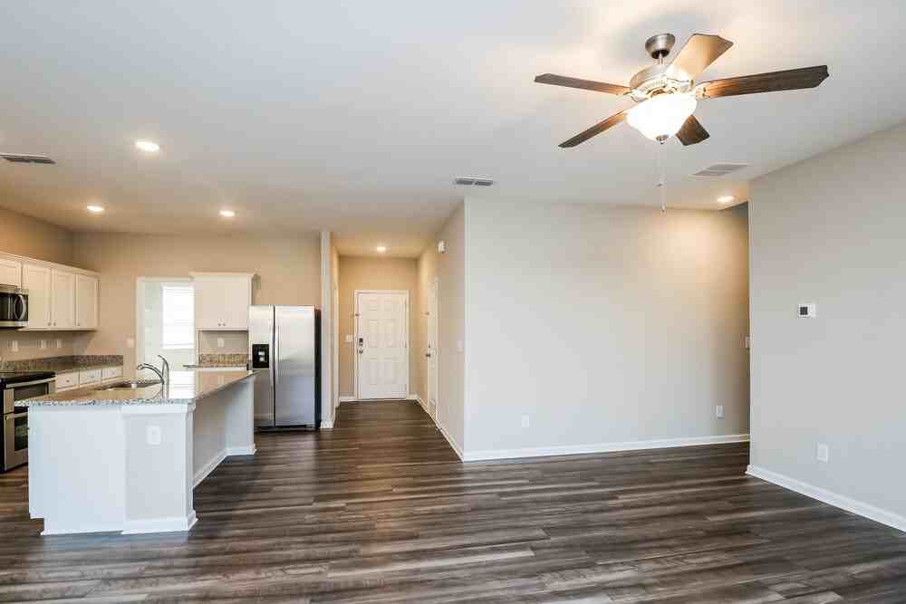 921 Feldman Chase - Photo 6 of 17