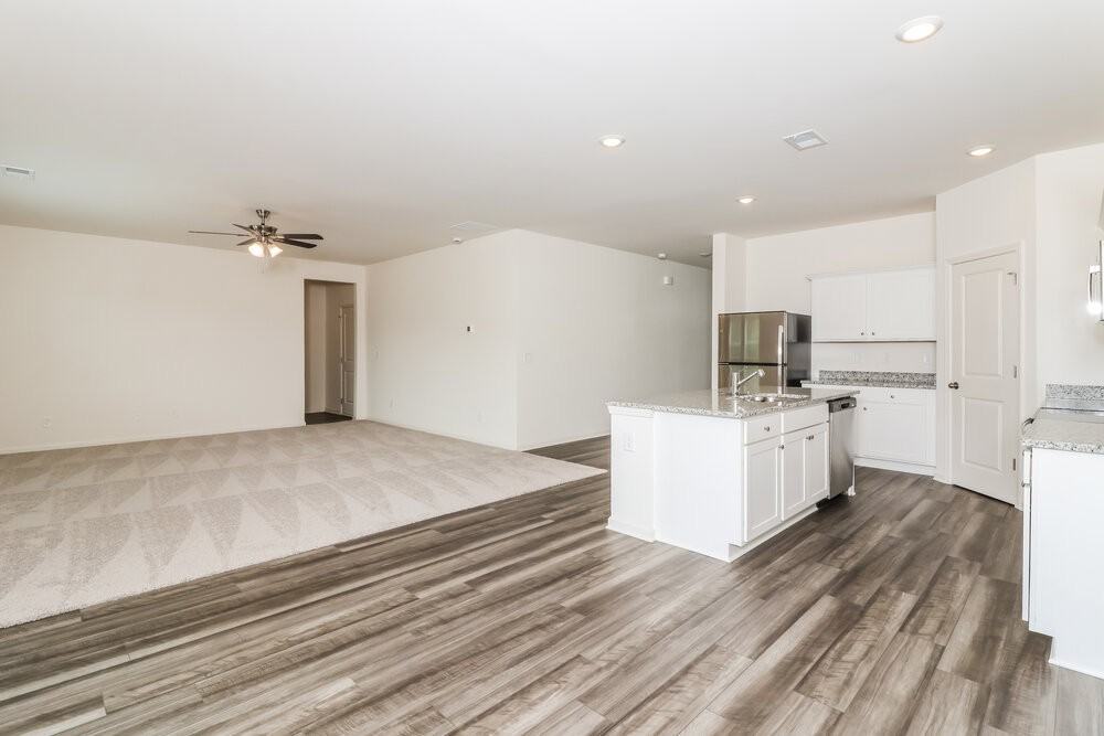 7738 Sudbury Cir - Photo 7 of 17