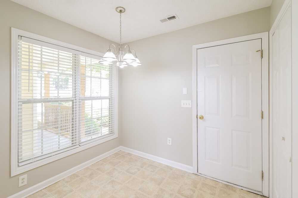 180 Lake Cove Approach - Photo 7 of 16