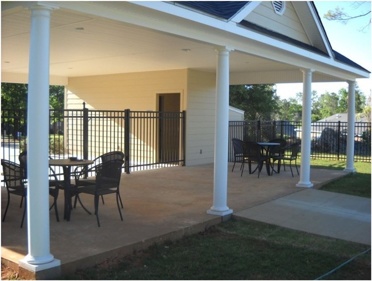 1148 Northlake Drive - Photo 2 of 12