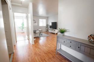2120 Jennings Ave - Photo 1 of 1