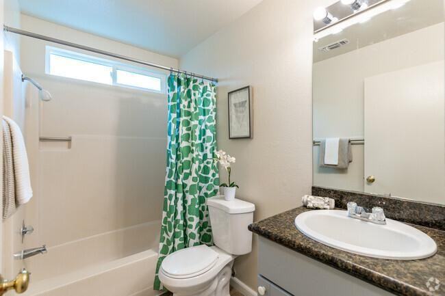 2120 Jennings Ave - Photo 6 of 50