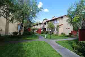 featured image of 2120 Jennings Ave