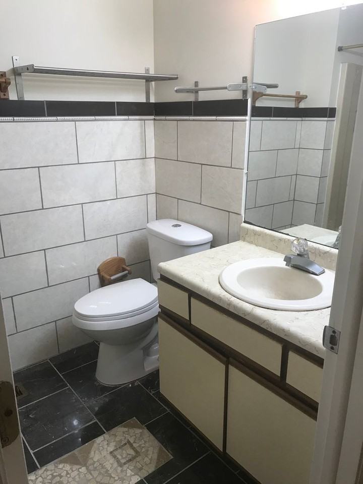 1701 E Thornton Dr - Photo 2 of 13