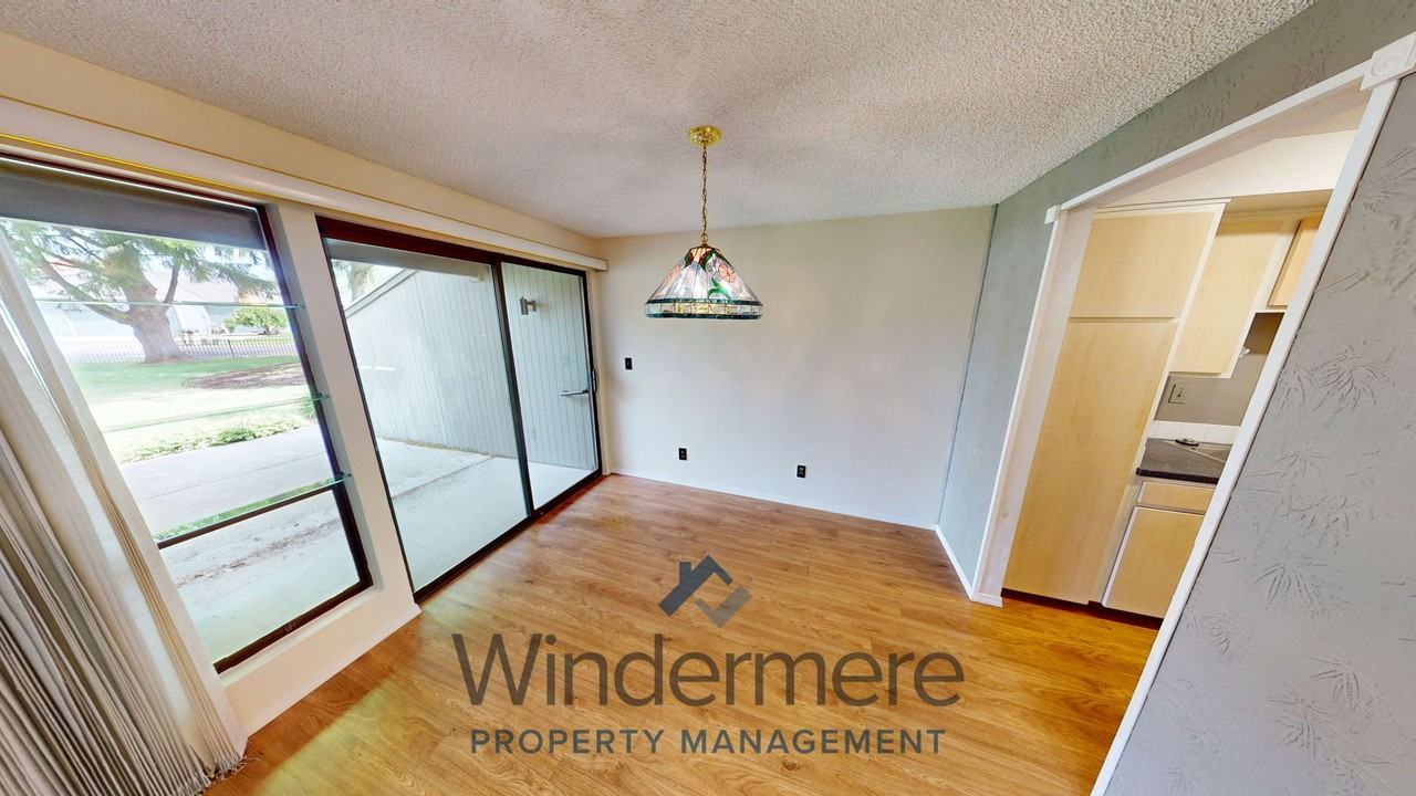 601 Village Way #13 - Photo 6 of 35