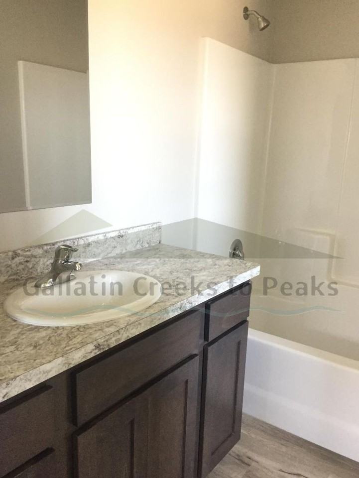 1301 Westwood Circle - Photo 4 of 12