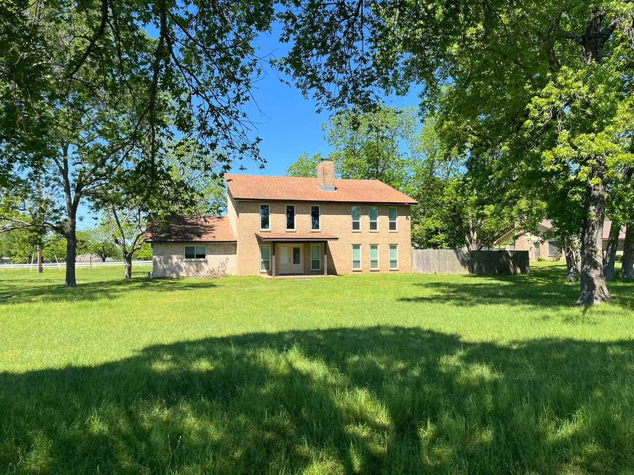 110 Lilly Ln - Photo 3 of 42