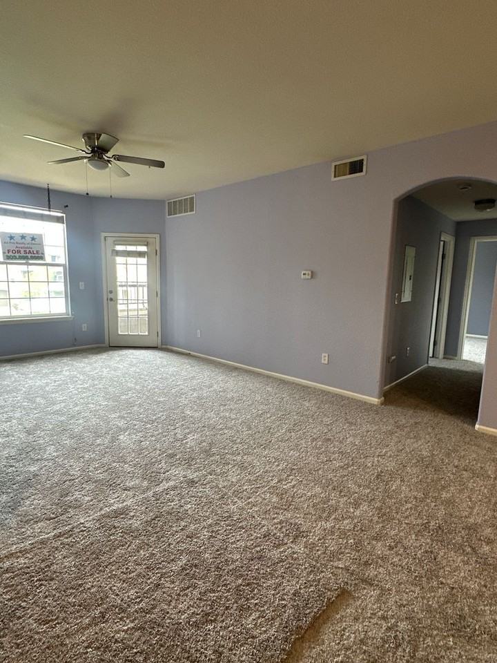 1425 Blue Sky Cir #15-204 - Photo 3 of 13