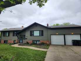 7815 Grover St - Photo 1 of 1