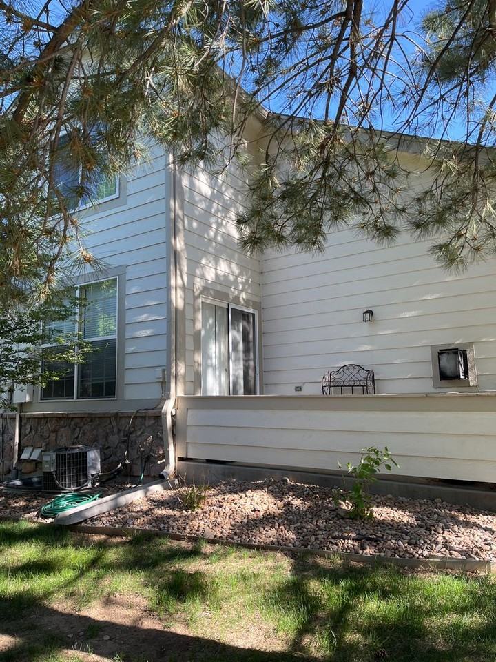 2766 Whitetail Cir - Photo 3 of 23